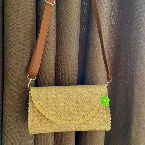 Túi đeo cỏ bàng Green Joy